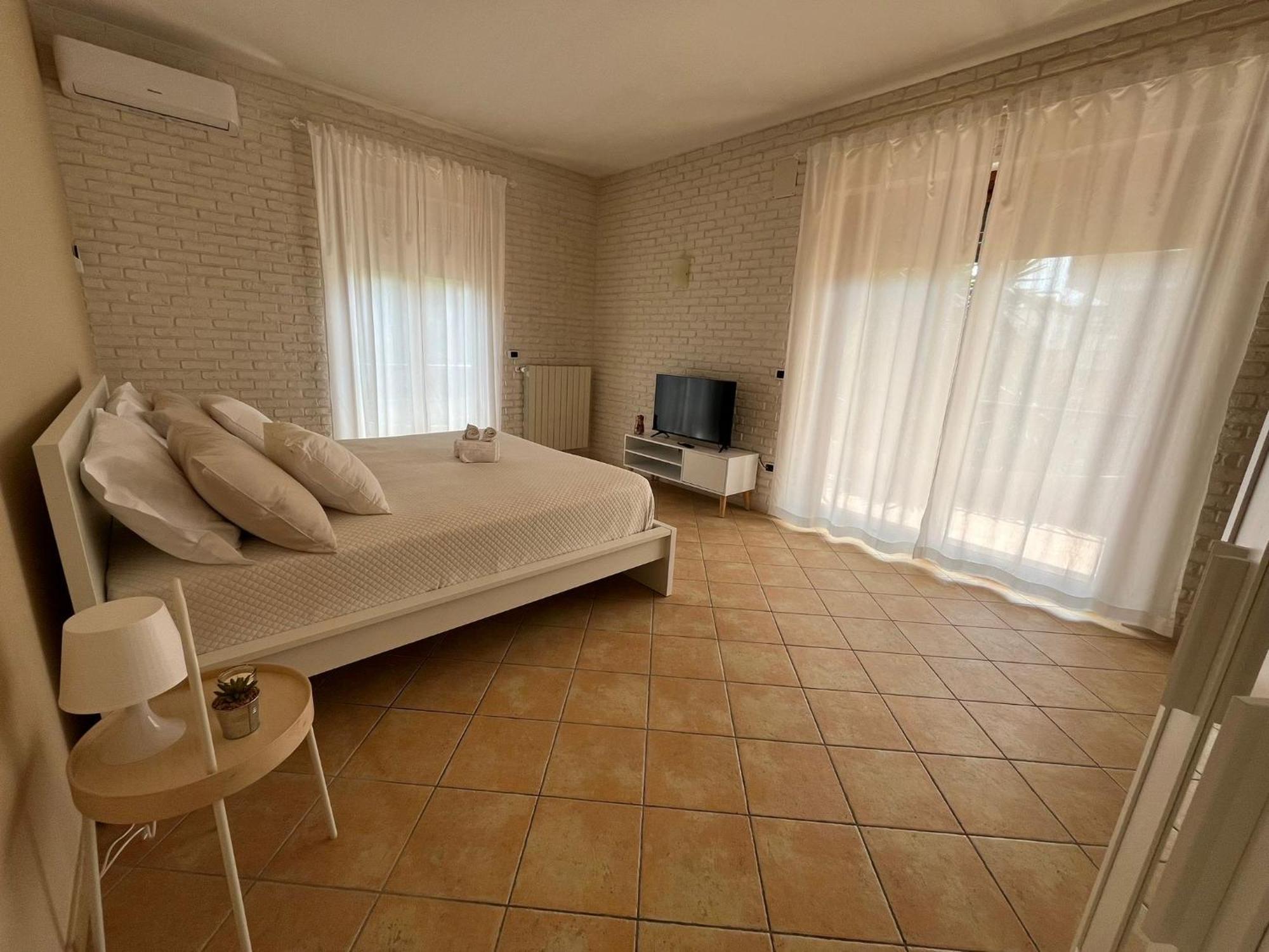 Villa Maria Palese Бари Екстериор снимка